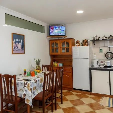 Residencia Ana Piso Zero 0 * סנטה קרוז