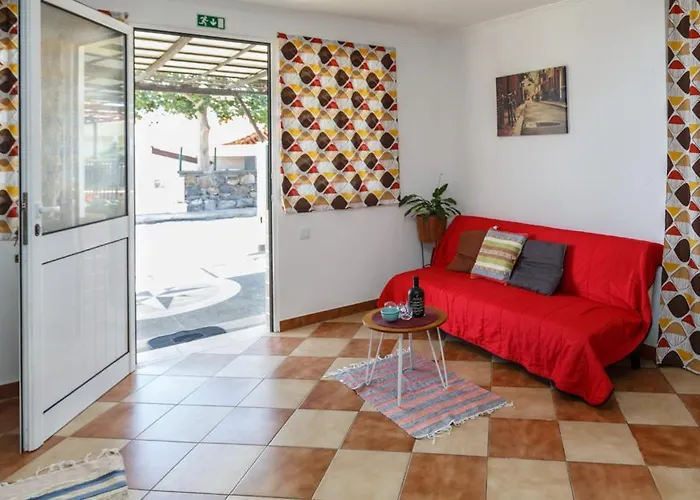 Residencia Ana Piso Zero 0 דירה