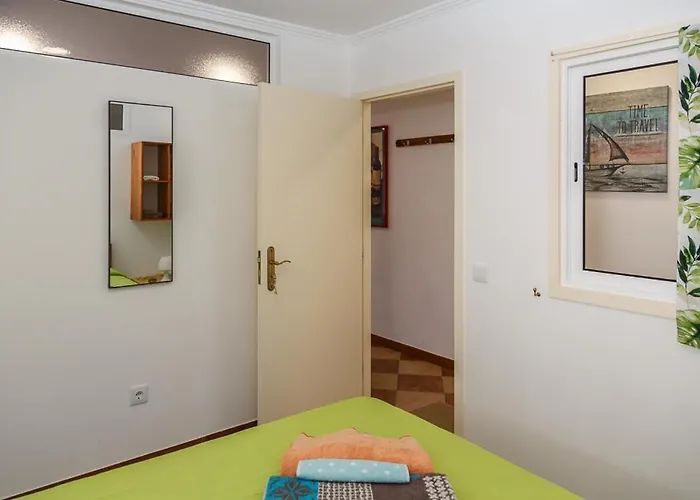 Residencia Ana Piso Zero 0 * סנטה קרוז