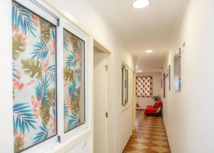 Residencia Ana Piso Zero 0 * סנטה קרוז